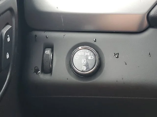 Used 2019 SHADOW GRAY METALLIC Chevrolet Premier image 20