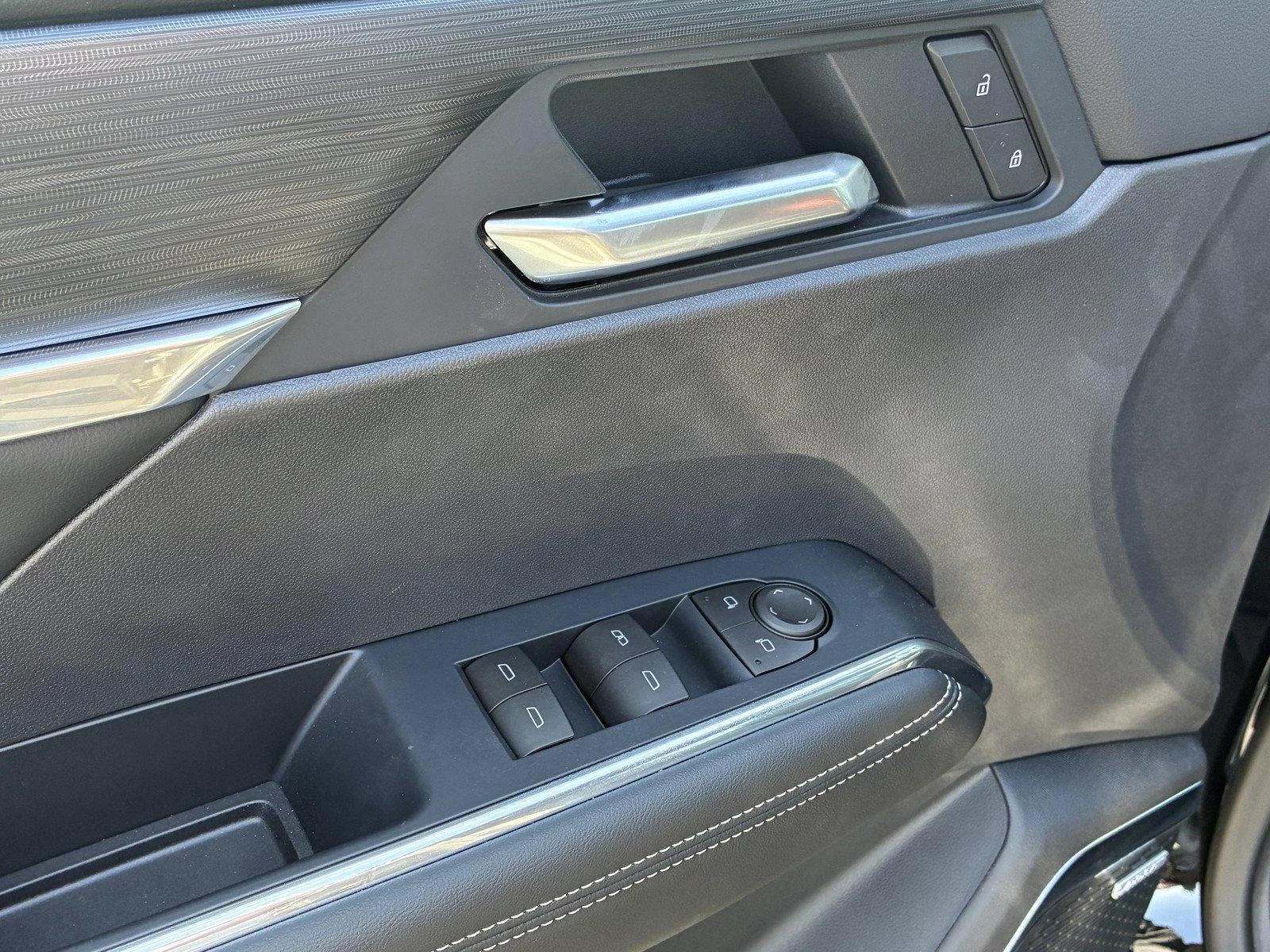 New 2026 Ebony Twilight Metallic GMC Elevation image 19