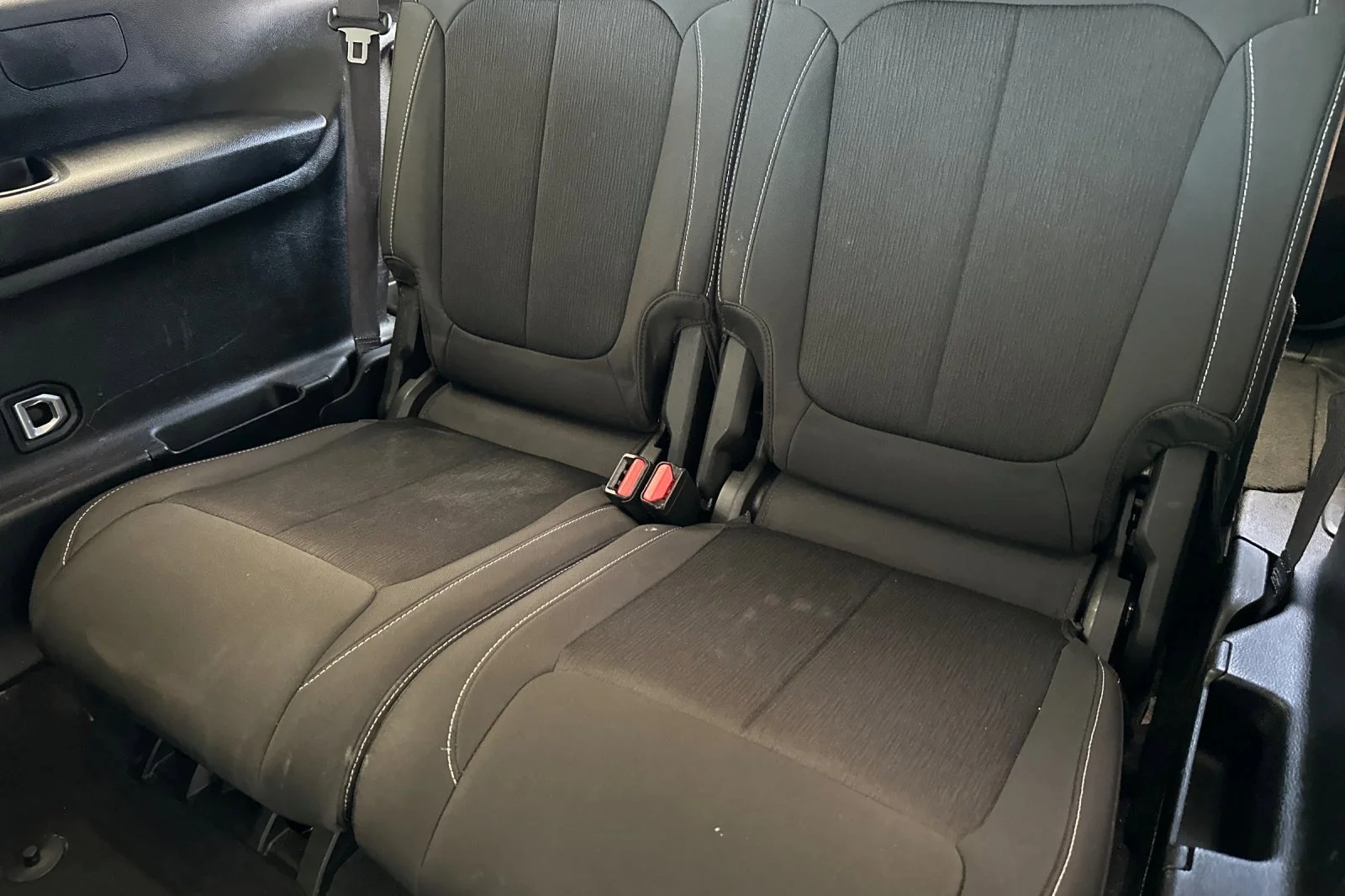 Used 2023 Bright White Clearcoat Jeep Laredo image 15