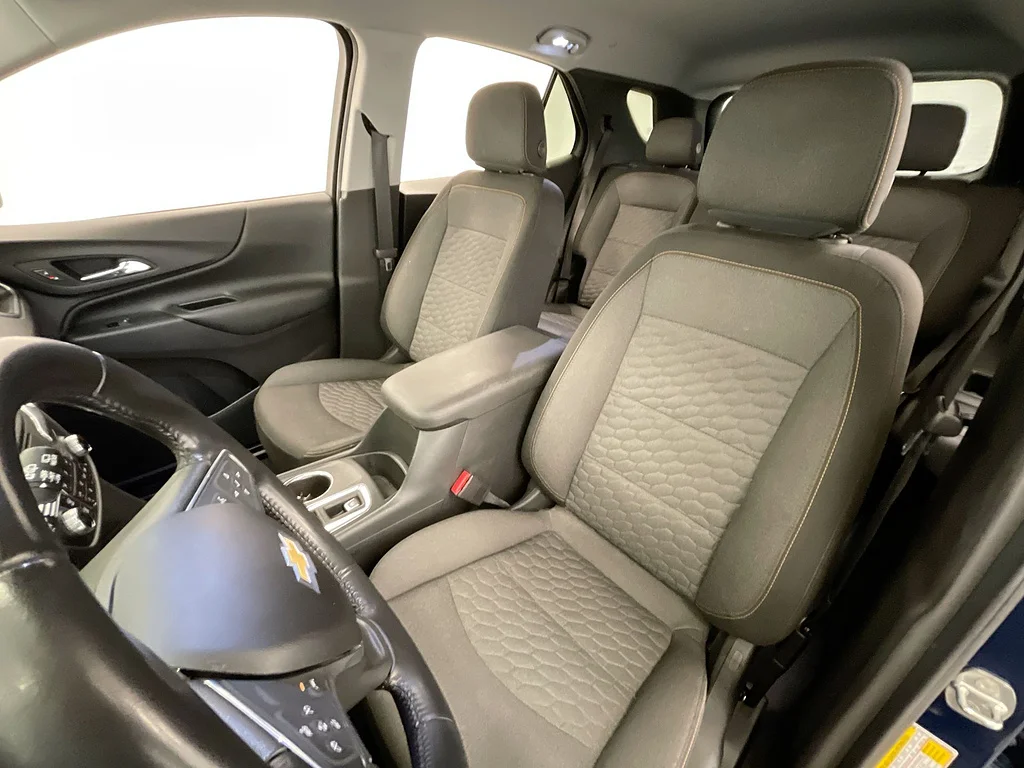 Used 2020 BLUE Chevrolet LT image 19