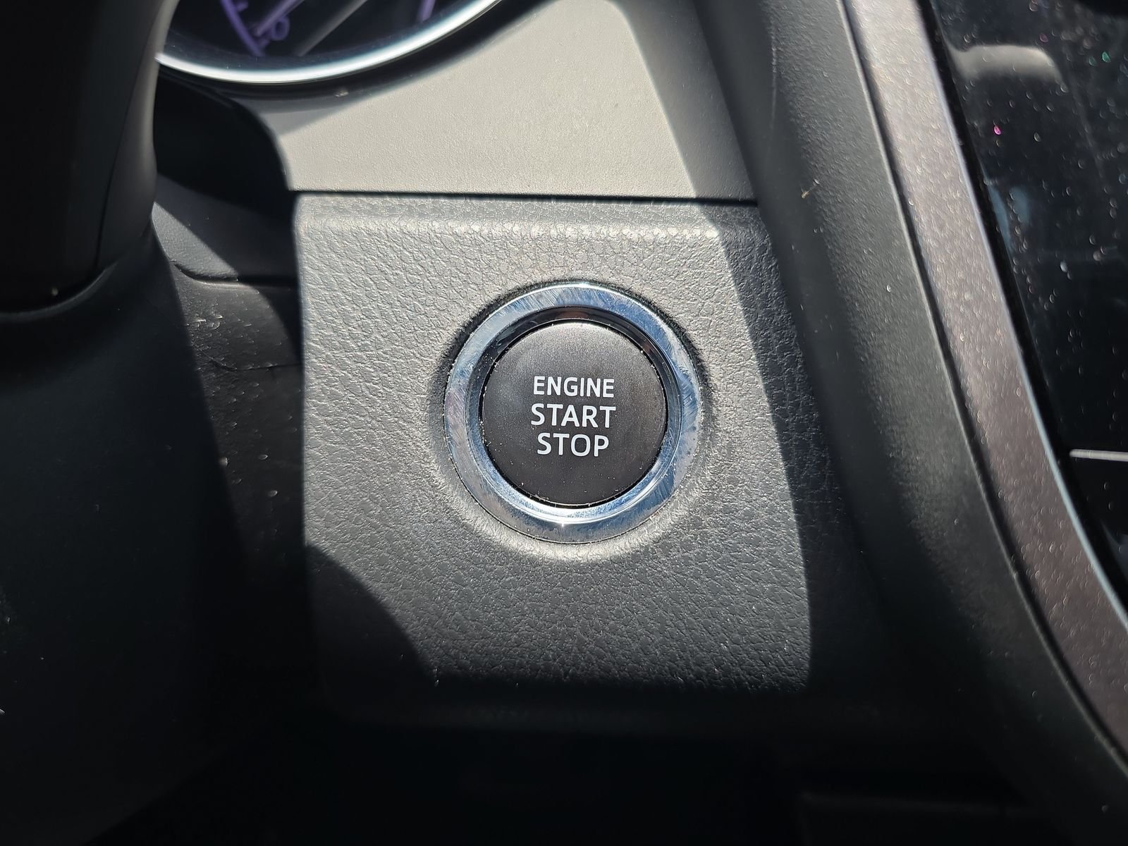 Used 2018 Blue Toyota XLE image 24
