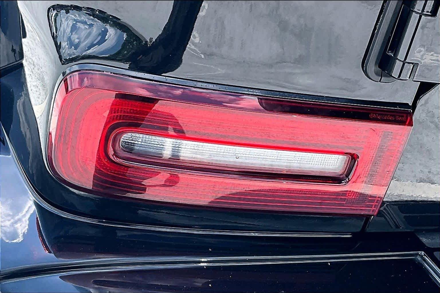 Used 2019 Obsidian Black Metallic Mercedes-Benz G 550 image 28