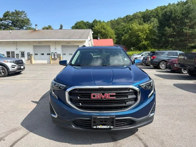 Used 2019 Blue Emerald Metallic GMC SLE image 13
