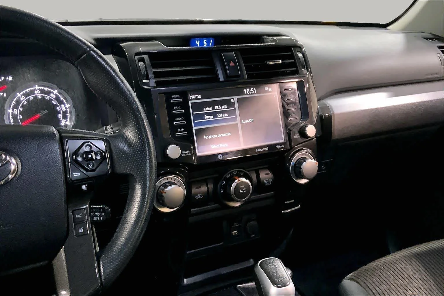 Used 2020 Classic Silver Metallic Toyota SR5 image 6