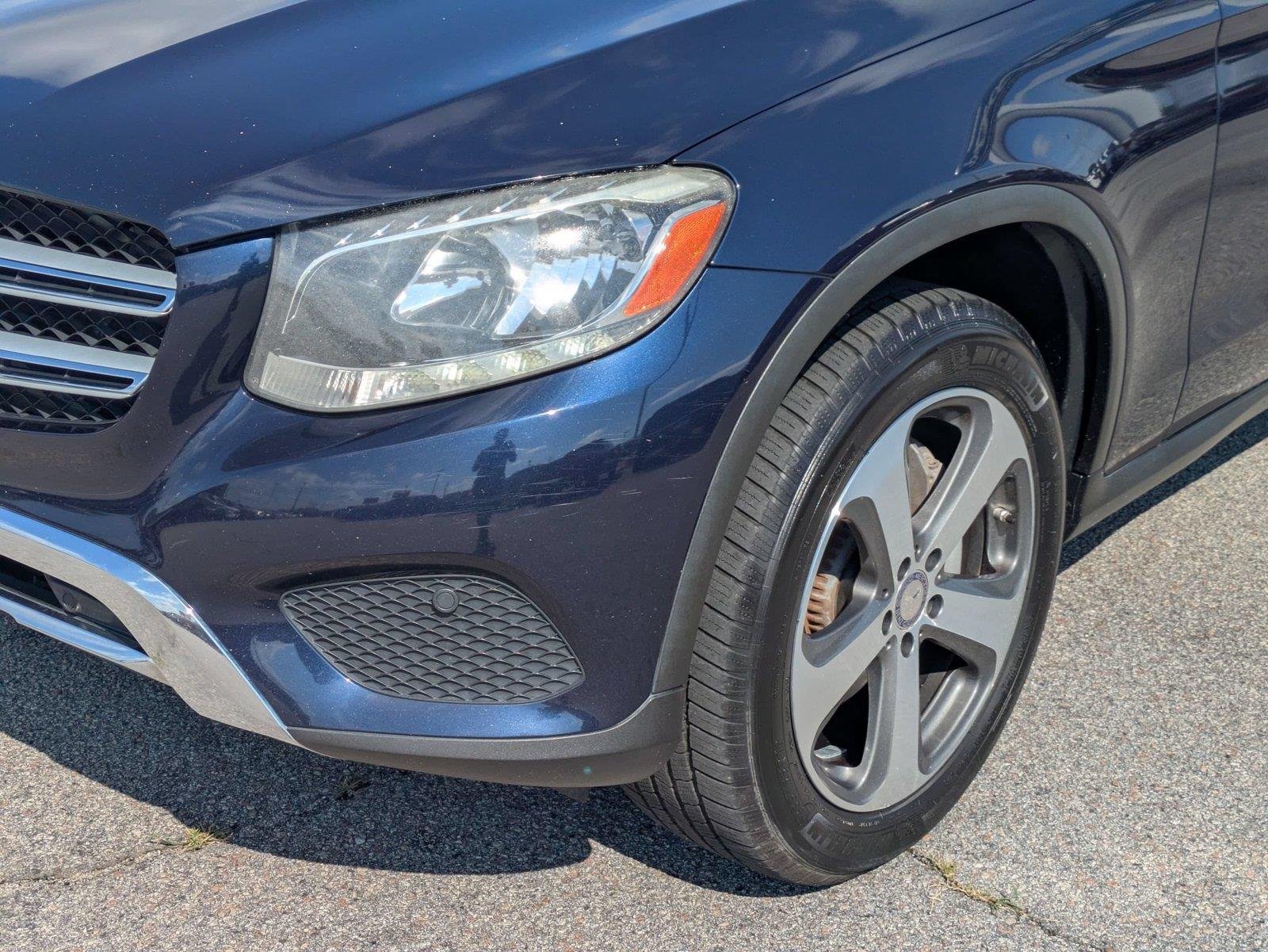 Used 2016 Lunar Blue Metallic Mercedes-Benz GLC 300 image 9
