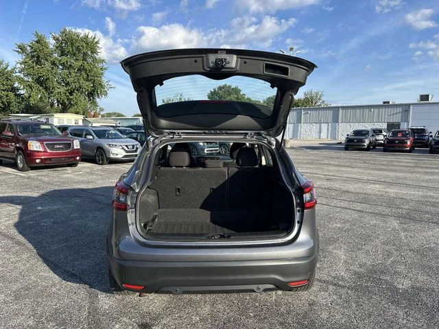 Used 2021 Gray Nissan S image 21