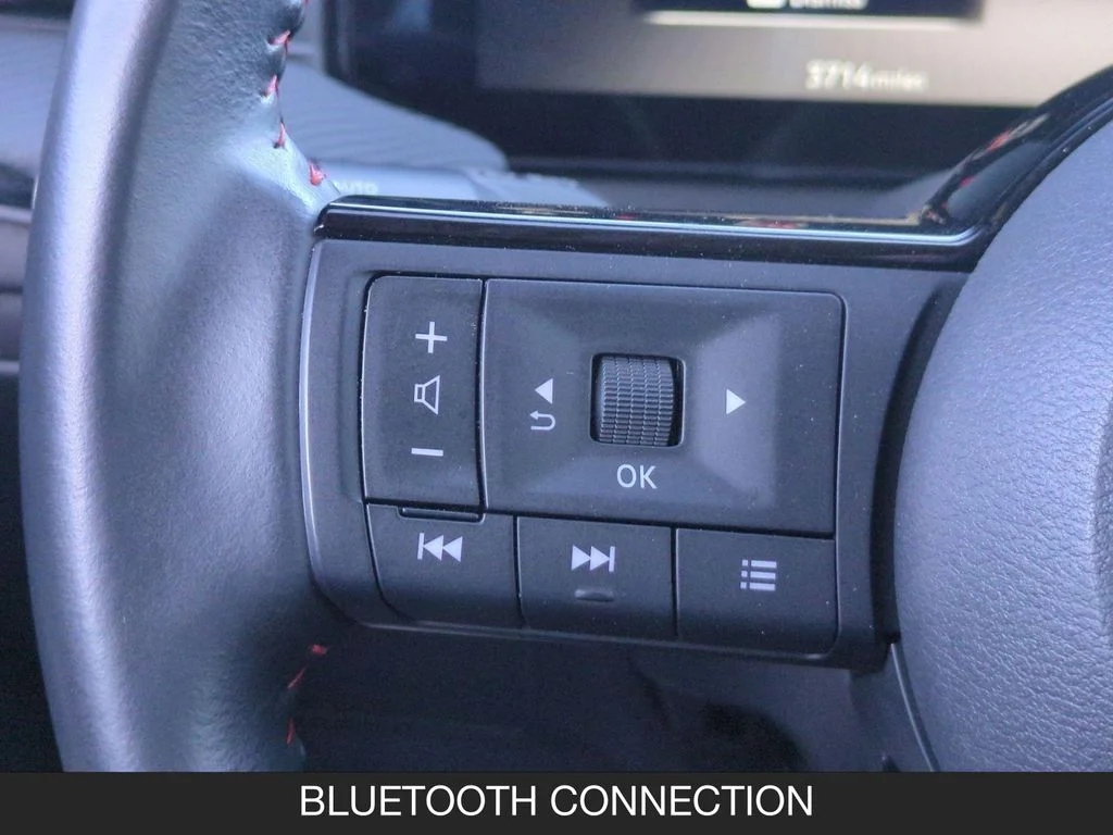 Used 2025 Black Nissan SR image 17