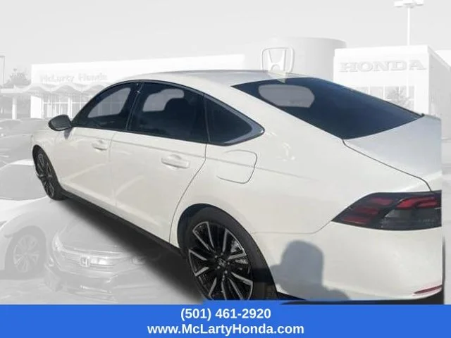 Used 2025 White Honda Touring image 7