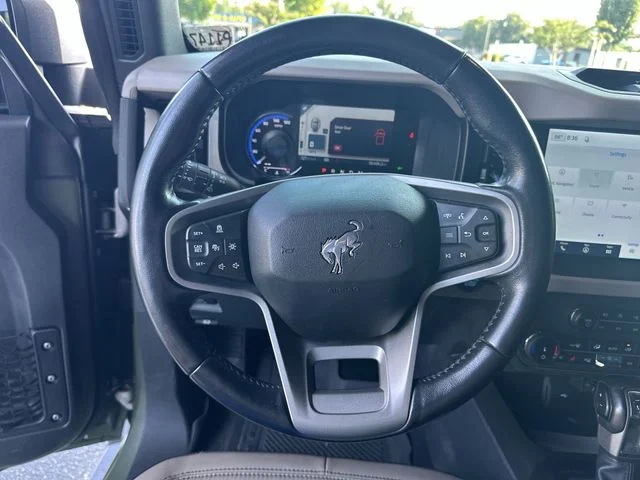 Used 2022 Silver Ford Wildtrak image 15