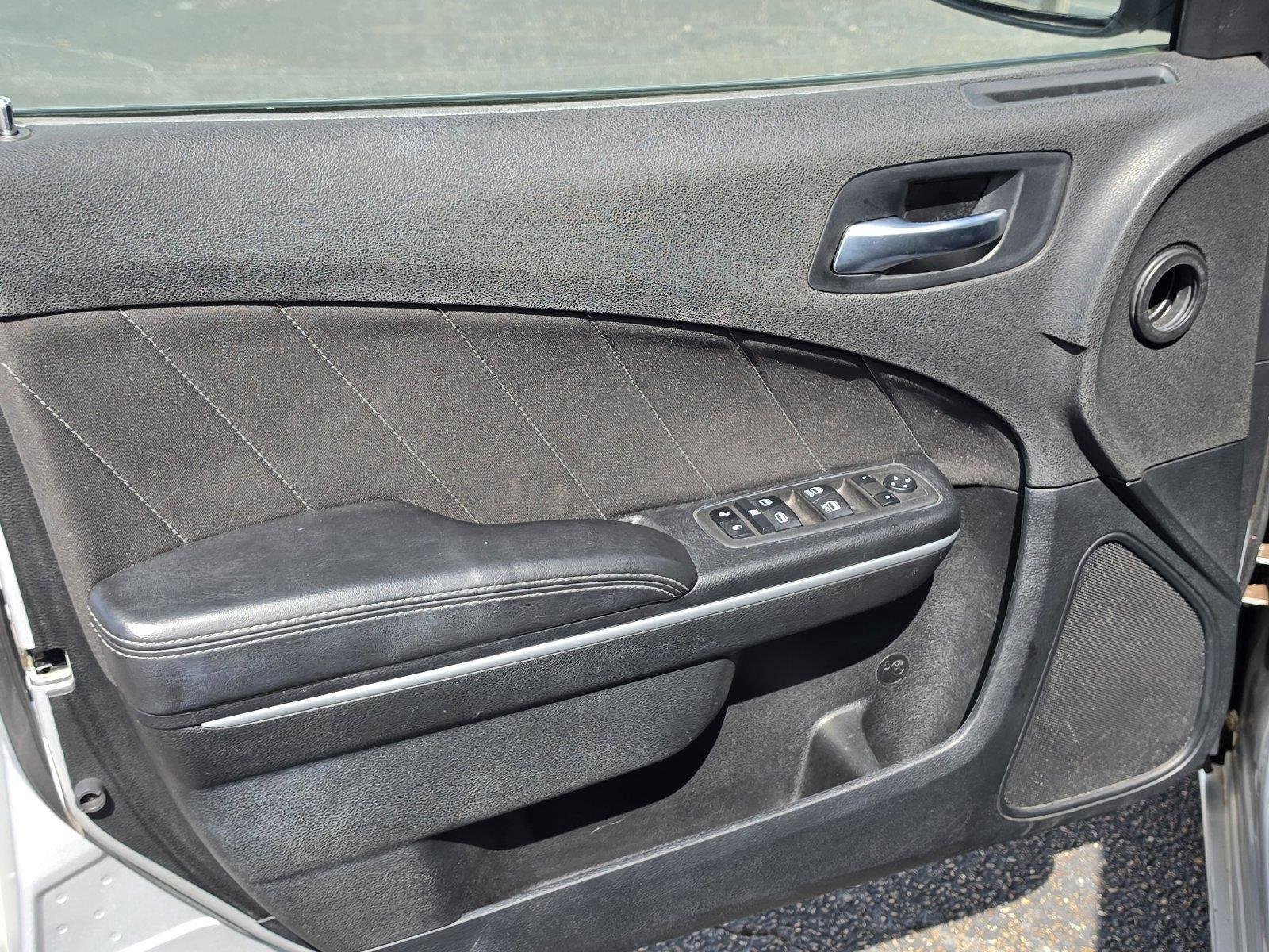 Used 2022 Triple Nickel Clearcoat Dodge SXT image 17