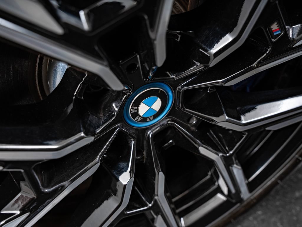 Used 2023 Tanzanite Blue Ii Metallic BMW M50 image 8