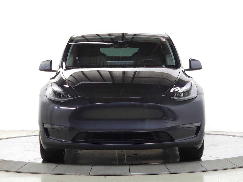 Used 2024 Stealth Gray Tesla Long Range image 2
