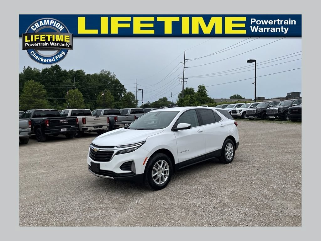 Used 2024 Summit White Chevrolet LT image 1
