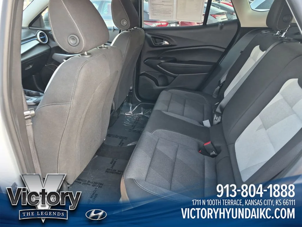 Used 2025 White Chevrolet LS image 25