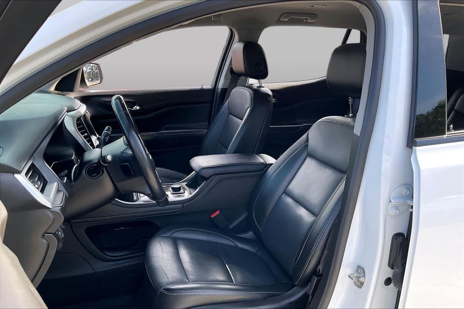Pre-Owned 2021 GMC Acadia SLT