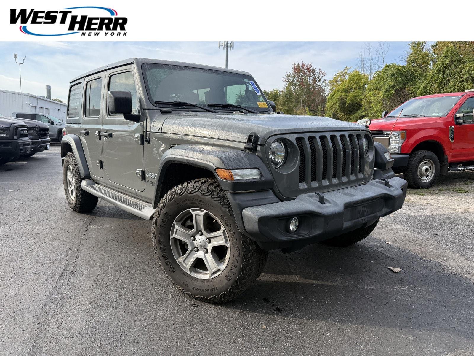 Used 2020 Sting-Gray Clearcoat Jeep Sport S image 1