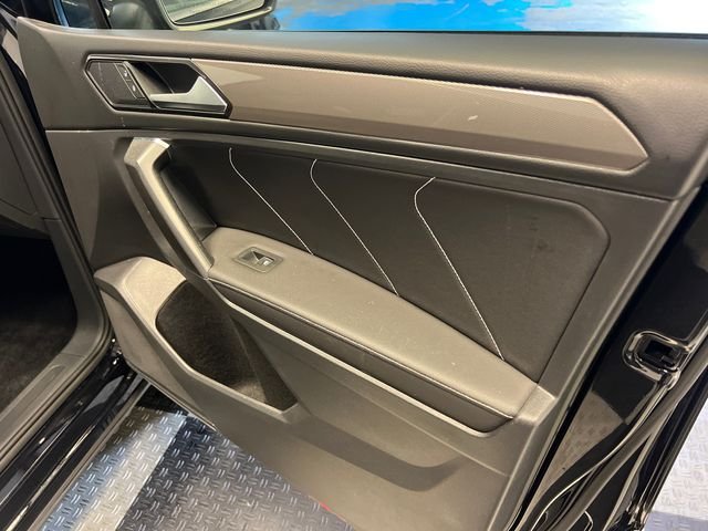 Certified Used 2022 Black Volkswagen 2.0T SE image 10