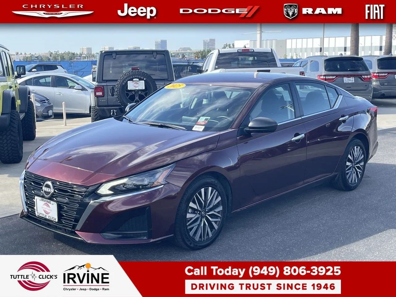 Used 2025 Garnet Pearl Metallic Nissan SV image 12