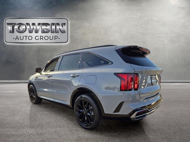 Used 2023 Gray KIA SX FWD image 6