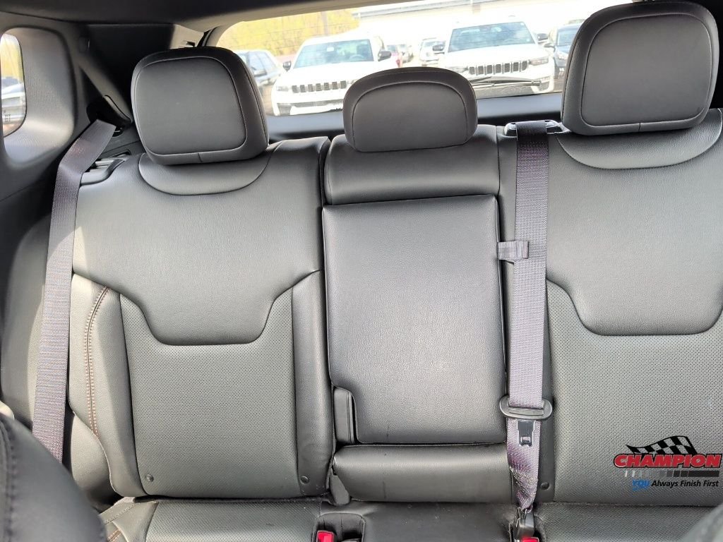 Used 2023 Gray Jeep Limited image 19