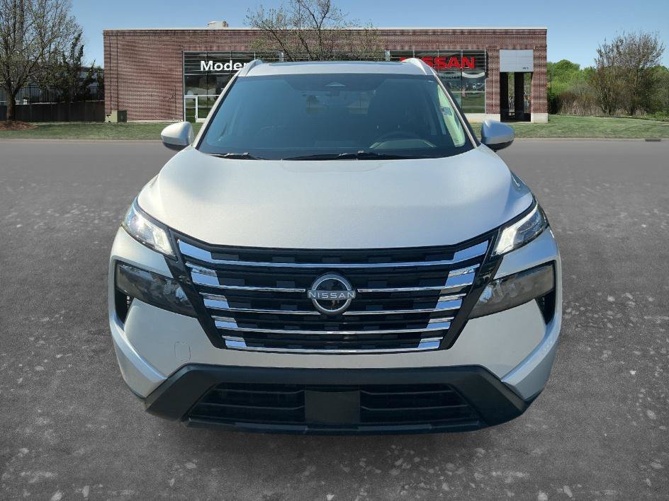 Certified Used 2025 Brilliant Silver Metallic Nissan SV image 6