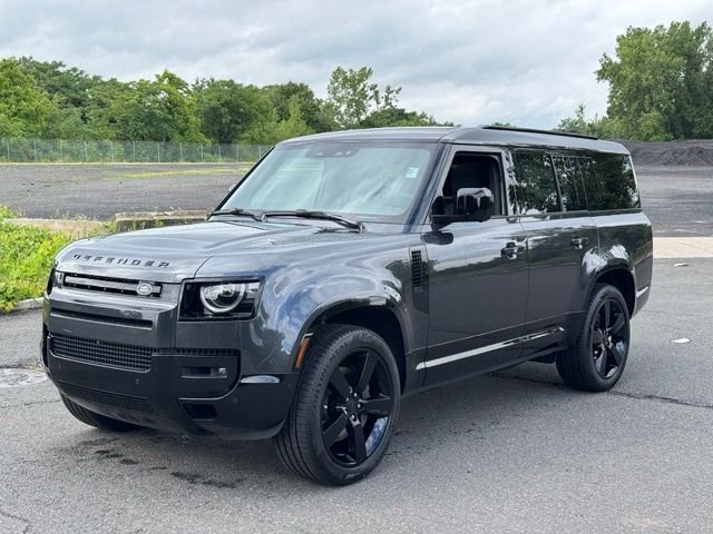 2026 Land Rover Defender 130 X-Dynamic SE