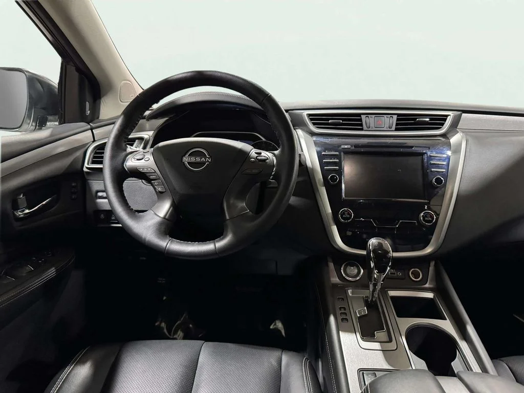 Used 2023 Pearl White Tricoat Nissan SL image 11