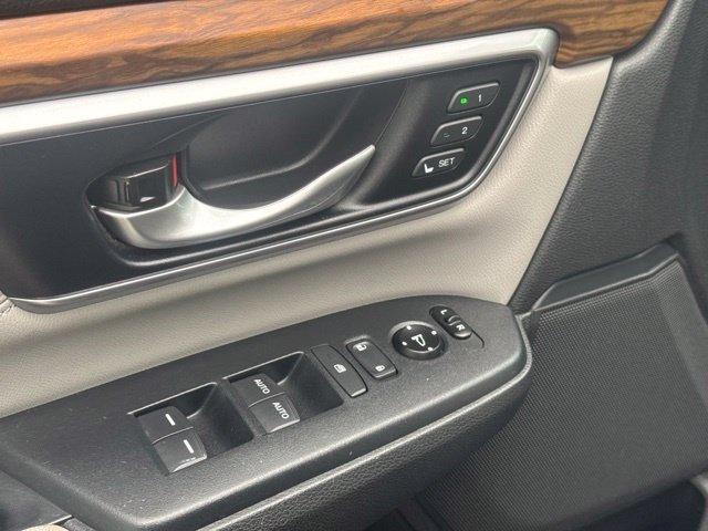 Used 2017 Blue Honda EX-L image 16