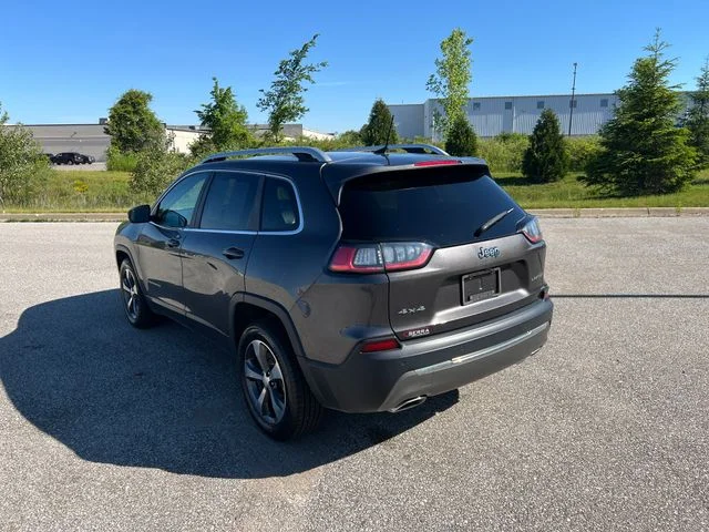 Used 2019 Gray Jeep Limited image 7