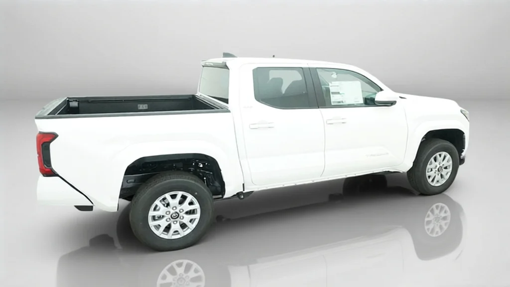 New 2026 Ice Cap Toyota SR5 image 8