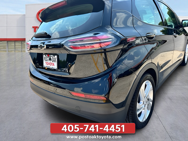 Used 2022 Black Chevrolet 1LT image 30