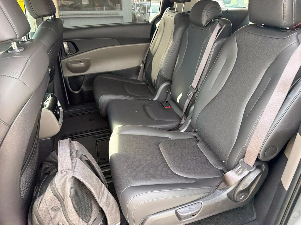 Used 2025 Ceramic Silver Kia EX image 9