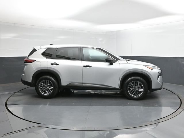 Used 2024 Silver Nissan S image 15