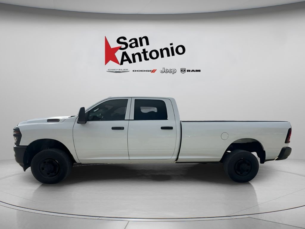 New 2026 Bright White Clearcoat RAM Tradesman image 9