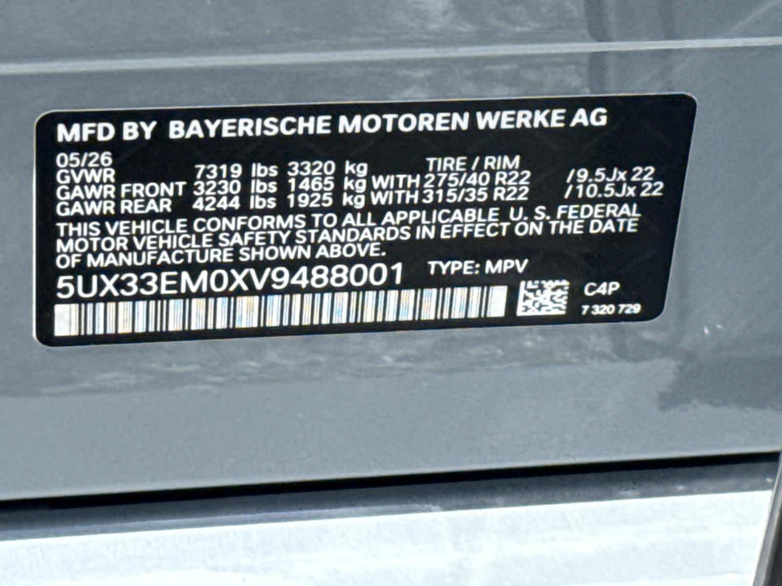 New 2027 Brooklyn Grey Metallic BMW M60i image 31