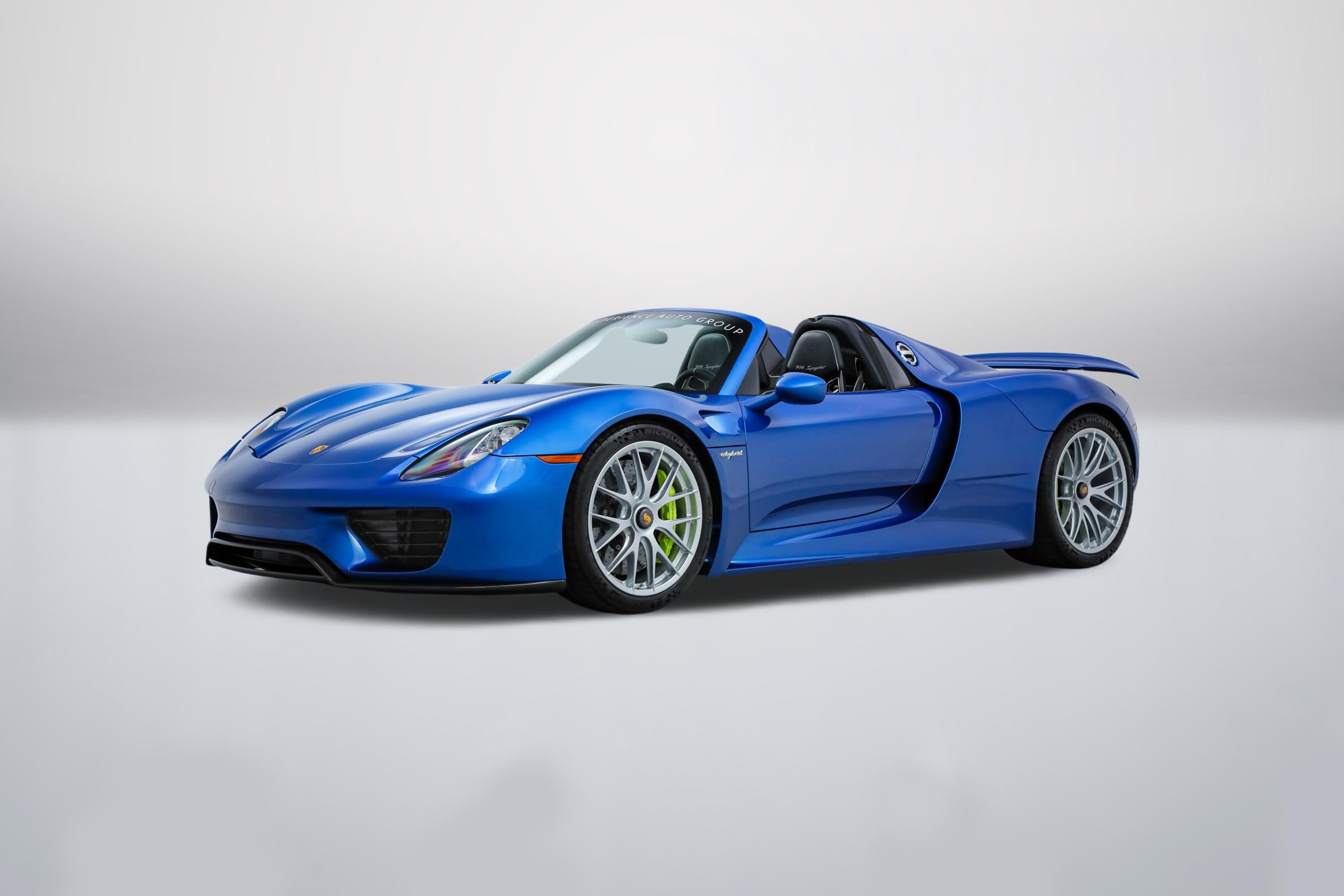 Used 2015 Blue Porsche  image 1