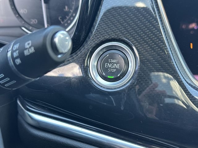 Used 2023 Silver Cadillac Sport image 19