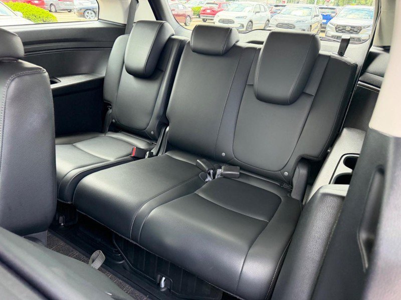 Certified Used 2025 Solar Silver Metallic Honda EX-L image 35
