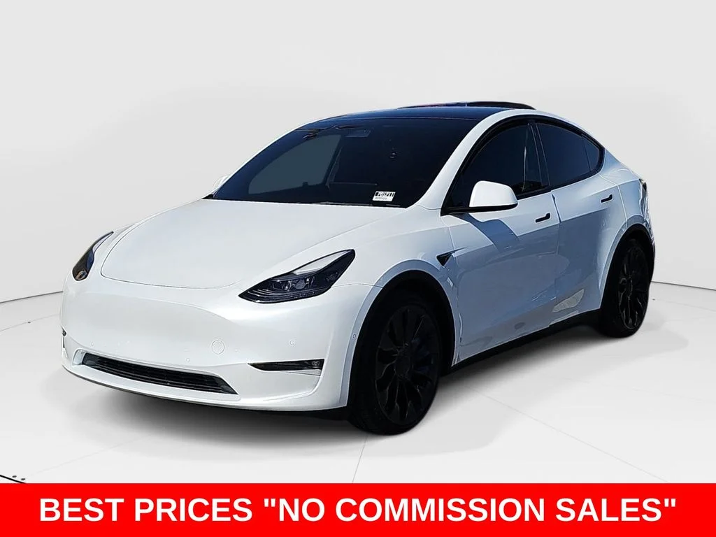 Used 2022 White Tesla Performance image 7