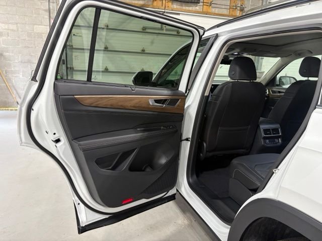 New 2026 White/off-white Volkswagen 2.0T SE w/Technology image 12