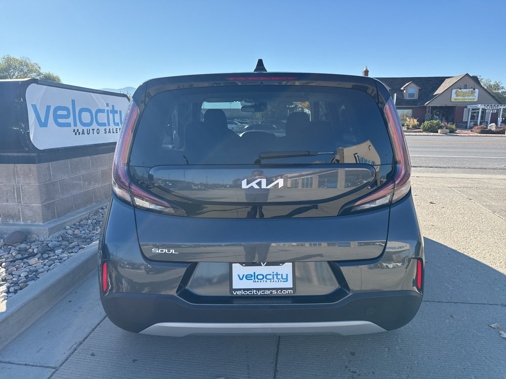 2023 Kia Soul LX photo 4