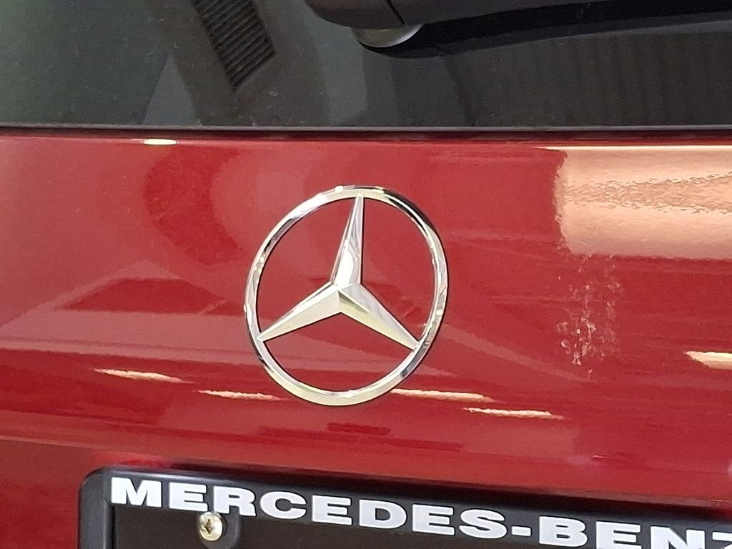 New 2026 MANUFAKTUR Patagonia Red Metallic Mercedes-Benz GLB 250 image 29