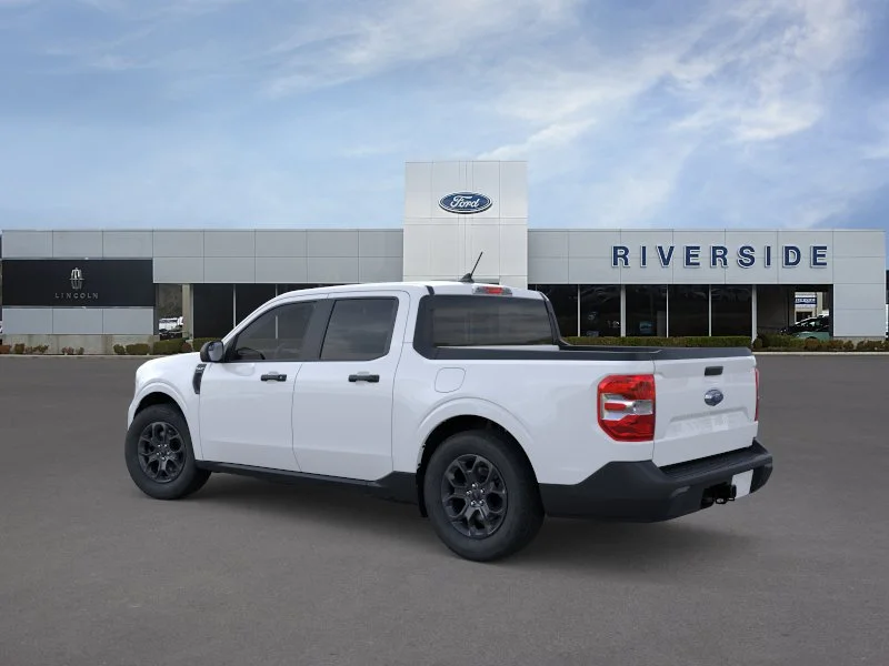 New 2024 Oxford White Ford XLT image 4