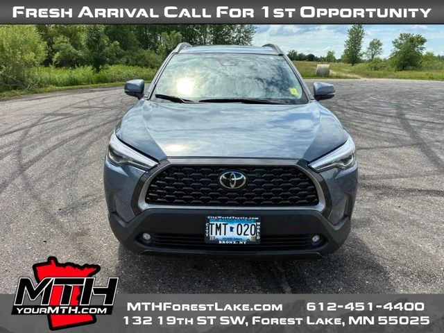 Used 2024 Blue Toyota XLE image 3
