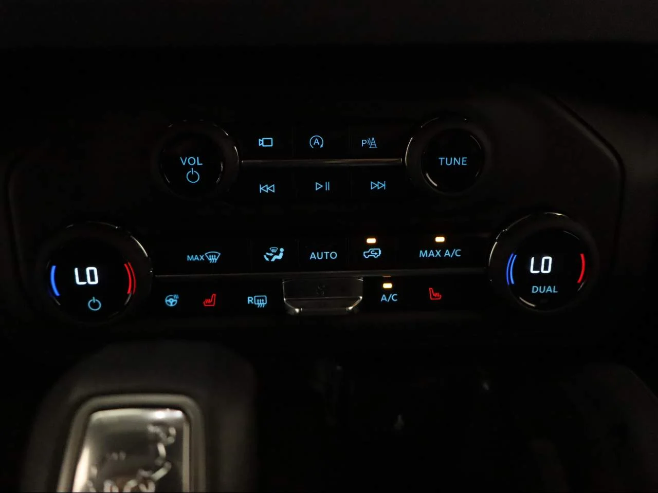 New 2026 Velocity Blue Metallic Ford Badlands® image 10