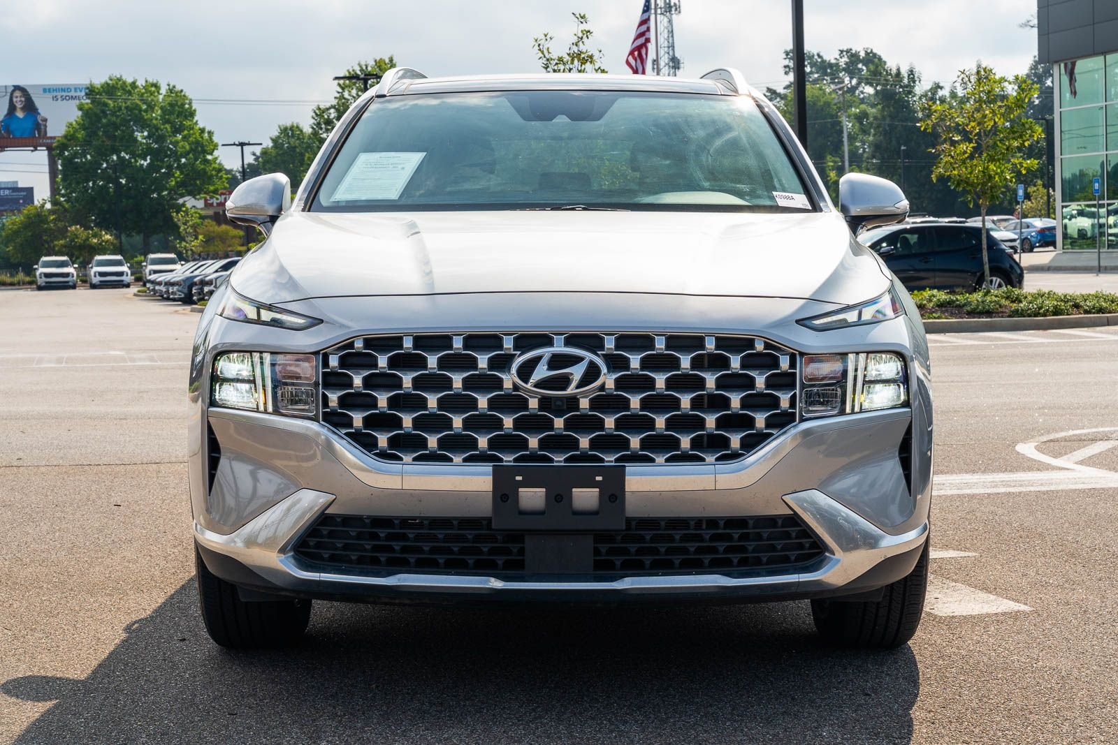 Used 2023 Silver Hyundai SEL image 2