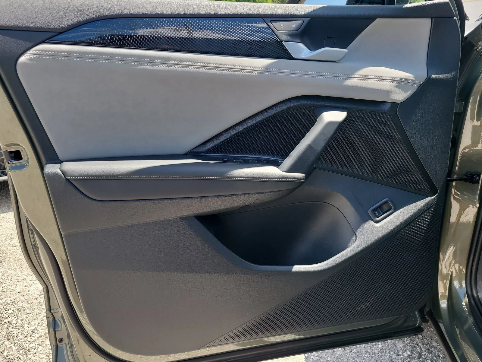 New 2026 Avocado Green  W/Black Roof Volkswagen 2.0T SE R-Line Black image 13