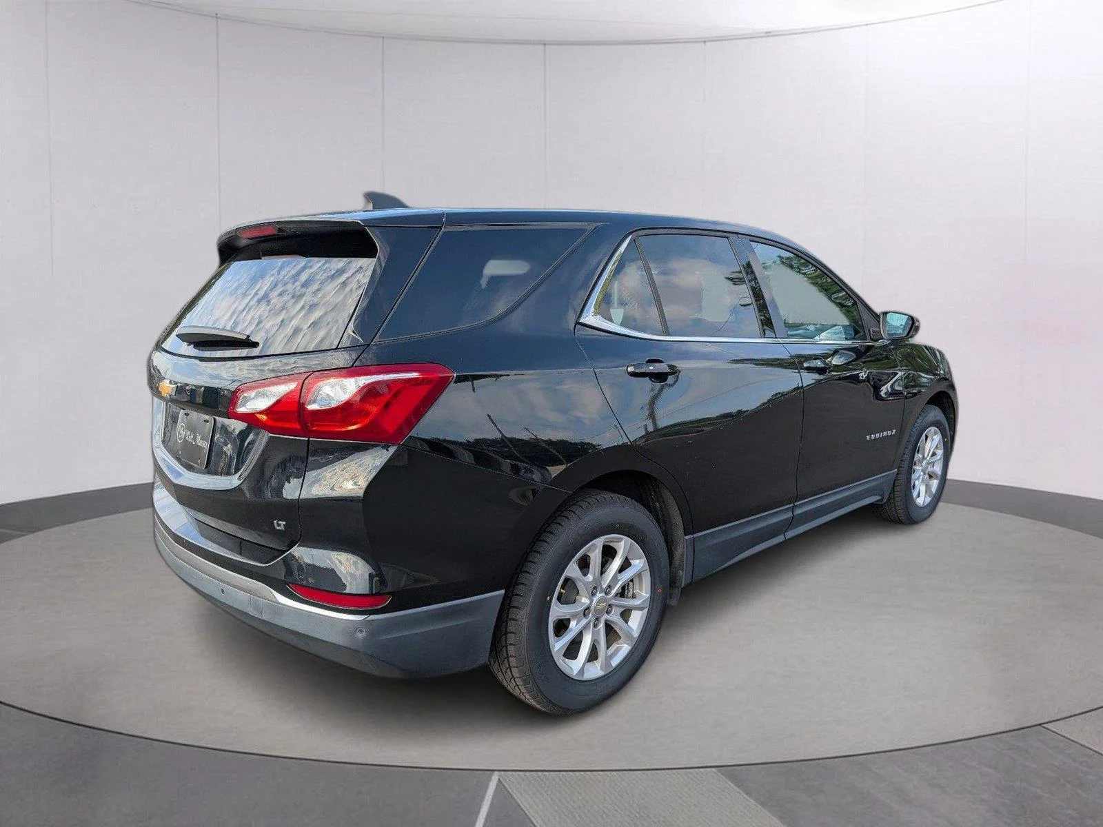Used 2019 MOSAIC BLACK METALLIC Chevrolet LT image 7