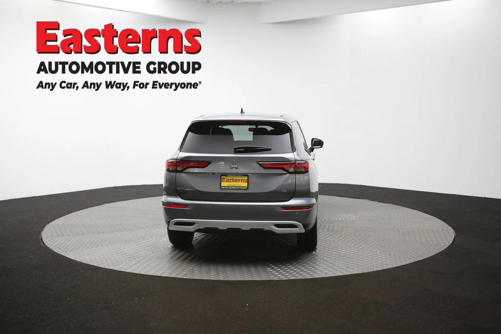 Used 2024 Gray Mitsubishi SE image 37