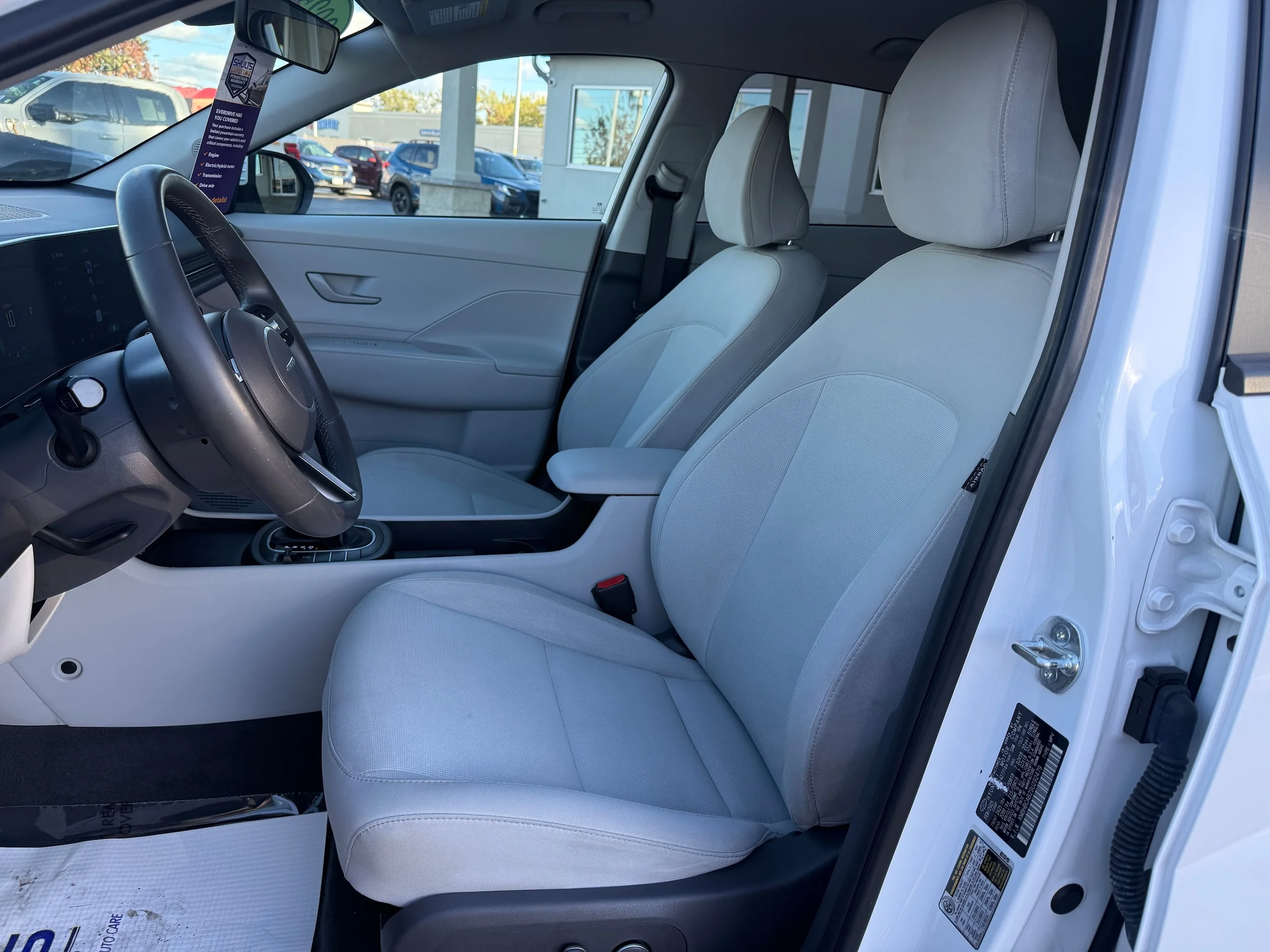 Used 2025 Atlas White Hyundai SEL image 10